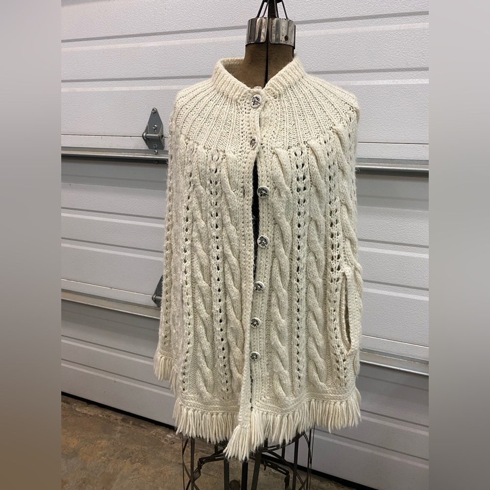 Vintage Cable Knit Shawl Poncho Cream